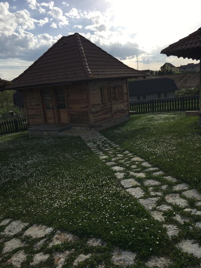 Nacionalna Kuca Bajo Mackat Villa Exterior photo